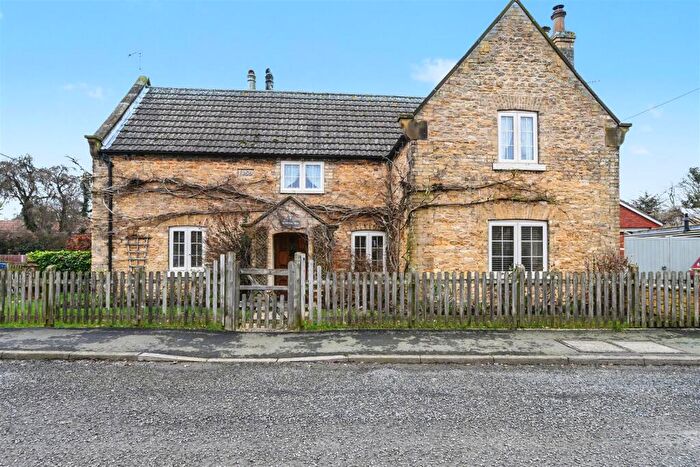 3 Bedroom Semi Detached House For Sale In Church Street, Hemswell, Gainsborough, DN21