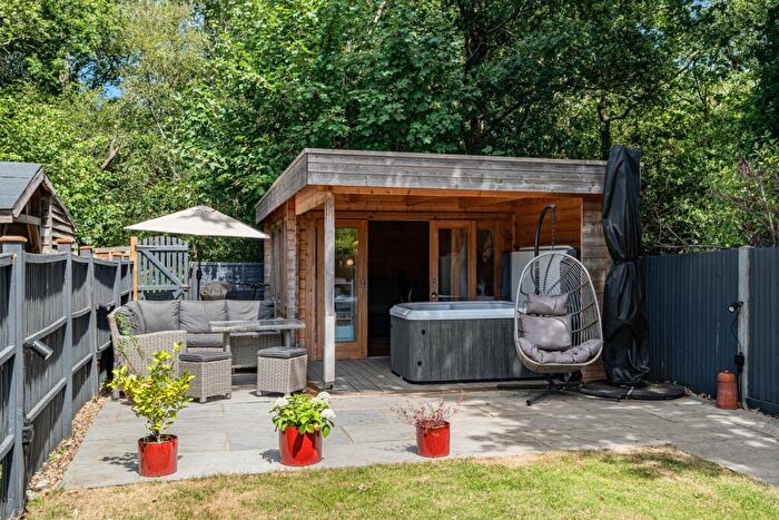 2 Bedroom Maisonette For Sale In Old Lane, Cobham, Surrey, KT11