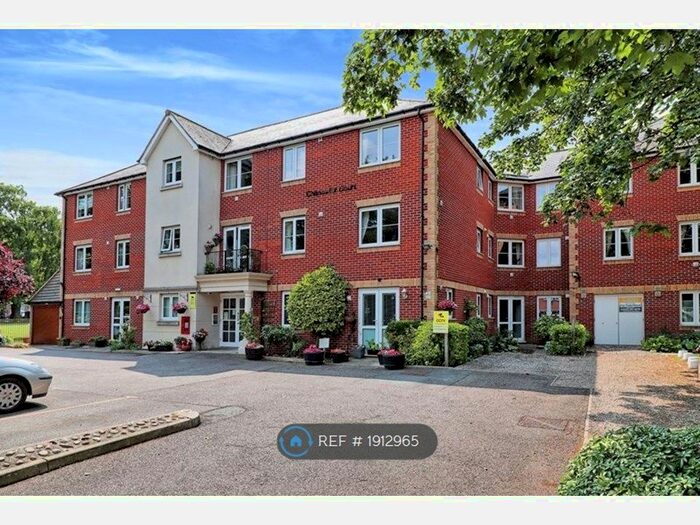1 Bedroom Flat To Rent In Chancellor Court, Chelmsford, CM1