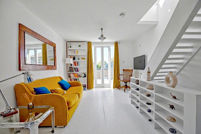 3 Bedroom Terraced House To Rent In York Rise, Dartmouth Park, London, NW5