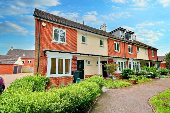 3 Bedroom End Of Terrace House To Rent In Lydger Close, Woking, Surrey, GU22