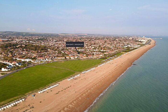 2 Bedroom Apartment To Rent In Seafield Avenue, Goring-by-Sea, Worthing, BN12