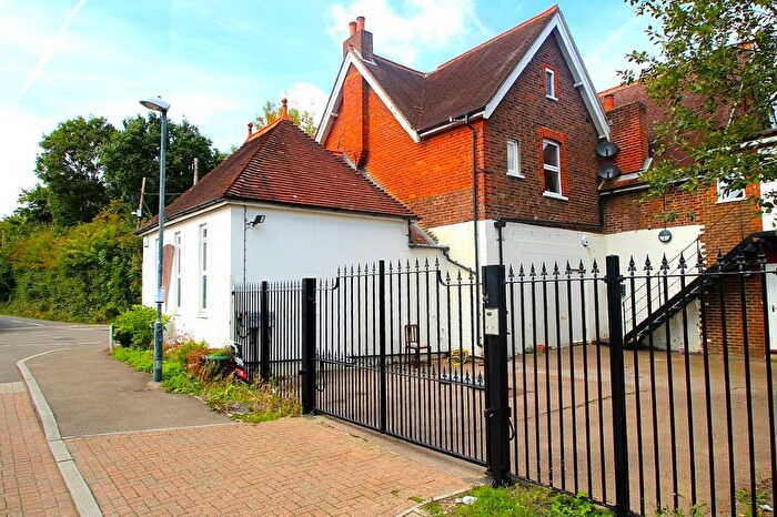 1 Bedroom Flat To Rent In Ifield Park, Rusper Road, Ifield, Crawley, RH11