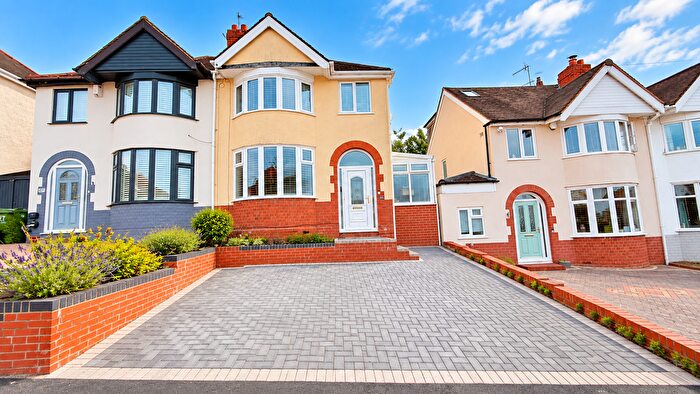 3 Bedroom Semi Detached House For Sale In Dennis Hall Road, Amblecote, Stourbridge, DY8