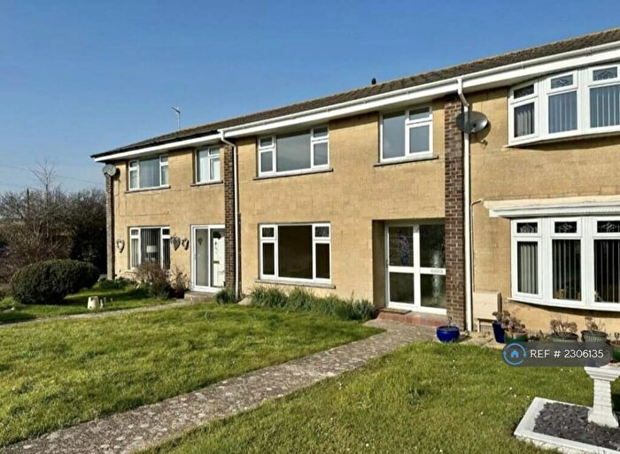 3 Bedroom Terraced House To Rent In Fairfield, Chickerell, Weymouth, DT3