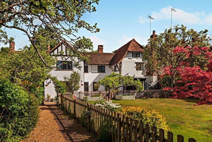 4 Bedroom Detached House To Rent In Upper Street, Shere, GU5