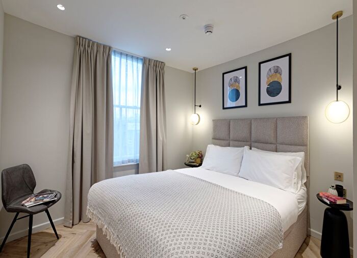 Studio To Rent In Clanricarde Gardens, London, W2