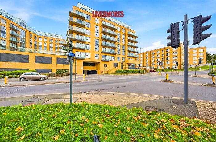 2 Bedroom Apartment For Sale In William Mundy Way, Dartford, DA1