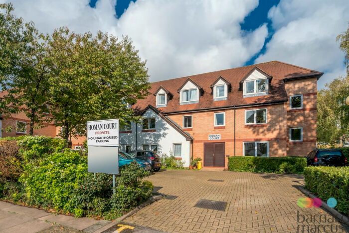 1 Bedroom Property For Sale In Friern Watch Avenue, London, N12