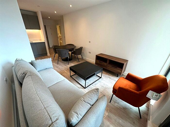 2 Bedroom Flat To Rent In Great Ancoats Street, Manchester, Greater Manchester, M4