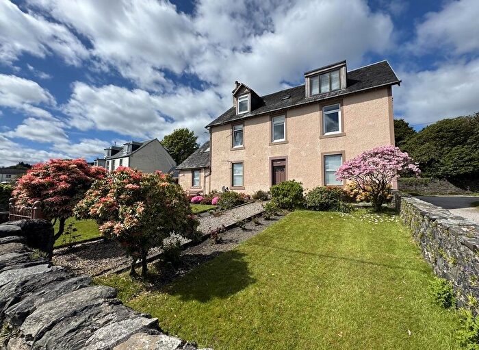 4 Bedroom Duplex For Sale In Glenburn Road, Ardrishaig, PA30