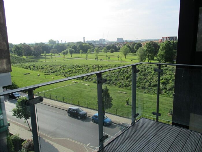 1 Bedroom Flat To Rent In Albany Road Camberwell, SE5
