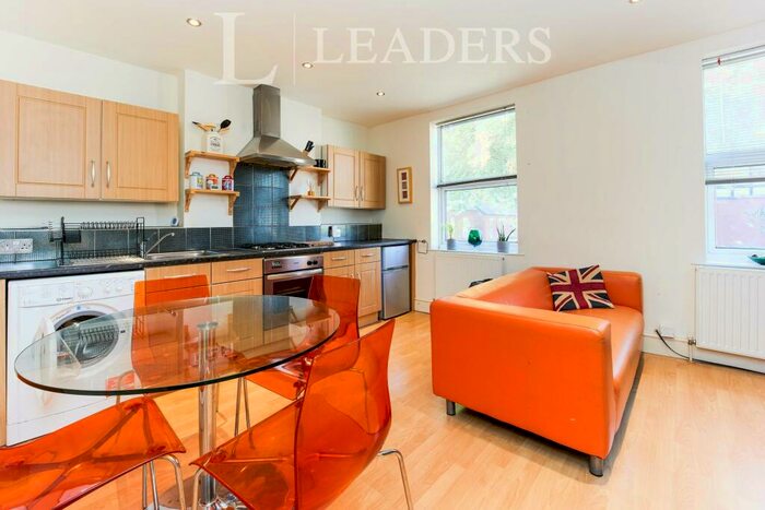 2 Bedroom Apartment To Rent In Cannon Street, NG5