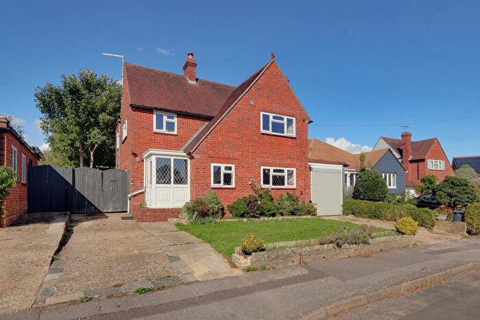 4 Bedroom Detached House For Sale In Lodge Road, Old Bedhampton, Havant, PO9
