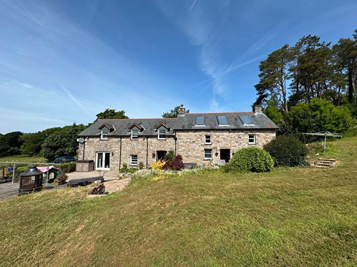 4 Bedroom Farm For Sale In Glanamman, Ammanford, SA18