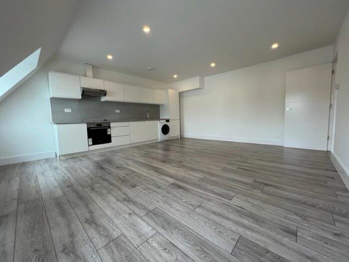 1 Bedroom Flat To Rent In Glengall Road, Edgware, HA8