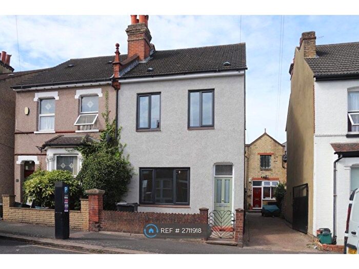 2 Bedroom Semi Detached House To Rent In Abbey Road, Croydon, CR0
