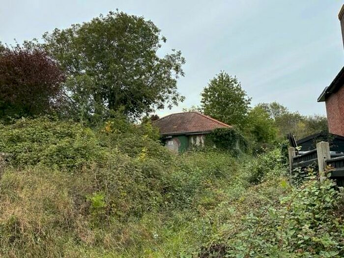 3 Bedroom Detached Bungalow For Sale In The Street, Brockdish, Norfolk, IP21