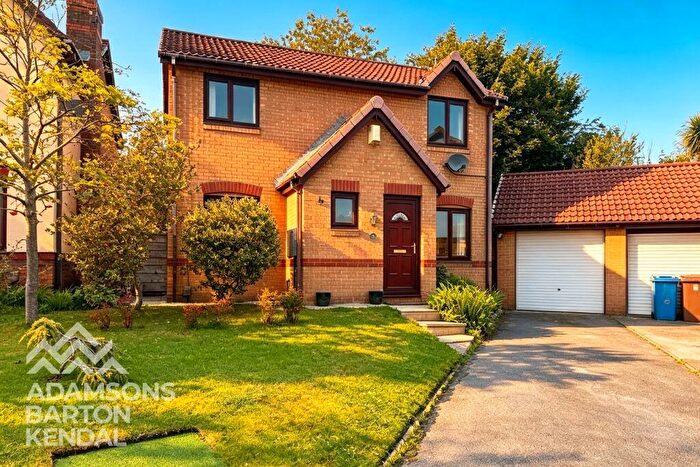 3 Bedroom Detached House To Rent In Fallowfield Drive, Shawclough, Rochdale, OL12