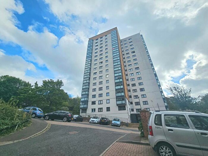 1 Bedroom Apartment To Rent In Wheatley Court, Mixenden Road, Mixenden, Halifax, Calderdale, HX2