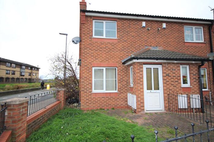 End Of Terrace House For Sale In Boulevard Avenue, Grimsby, Lincolnshire., DN31