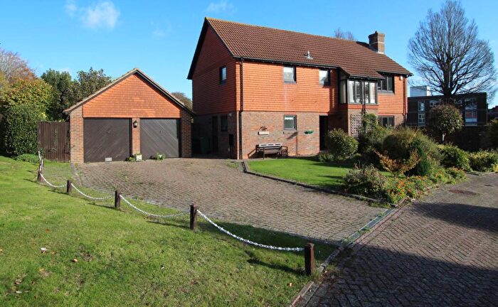 4 Bedroom Detached House For Sale In Saffrons Park, Eastbourne, BN20