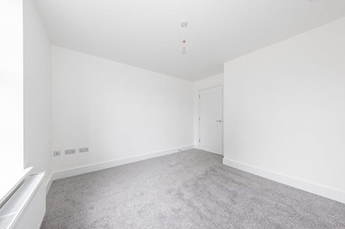 1 Bedroom Flat To Rent In Prudence Place, Luton, Bedfordshire, LU2