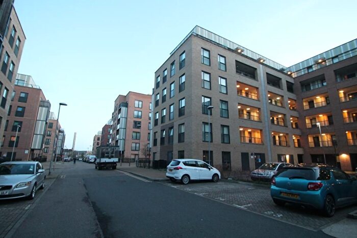 2 Bedroom Flat To Rent In Wave Court, Maxwell Road, RM7