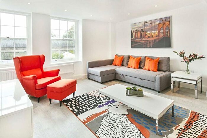 2 Bedroom Flat To Rent In Fulham High Street, London, SW6