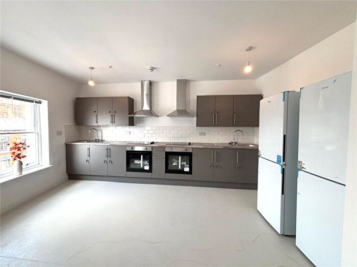 1 Bedroom Property To Rent In Bridge Street, Northampton, Northamptonshire, NN1