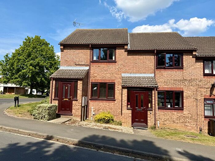 2 Bedroom House For Sale In Larkfield Road, Ely, Cambridgeshire, CB7
