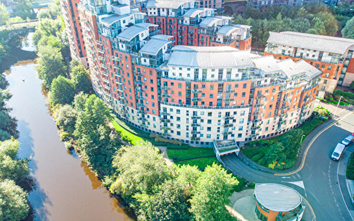 2 Bedroom Flat For Sale In Flat, Elba, Gotts Road, Leeds, LS12