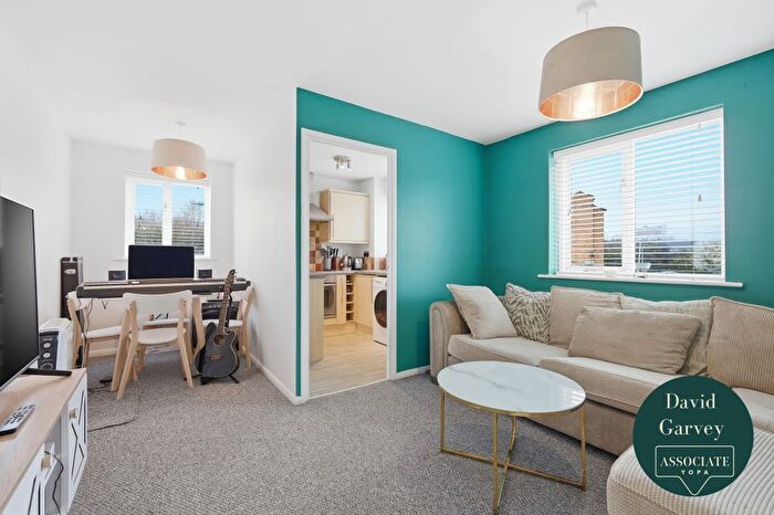 1 Bedroom Flat For Sale In Chestnut Road, Basildon, SS16