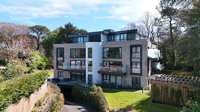 3 Bedroom Penthouse For Sale In Martello Road South, Branksome Park, BH13