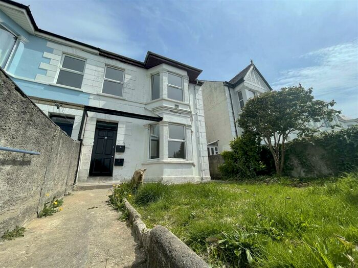 2 Bedroom Apartment To Rent In Beech Road, St. Austell, PL25