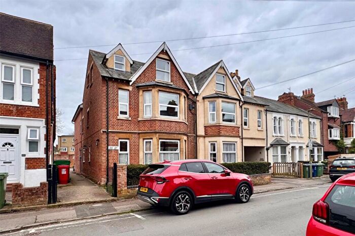 2 Bedroom Apartment For Sale In Fairacres Road, Iffley Fields, Oxford, OX4