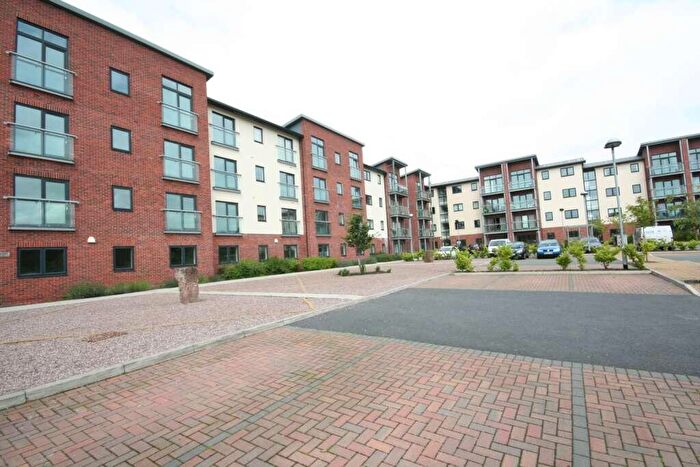 2 Bedroom Apartment To Rent In Bridgefield Court, L34