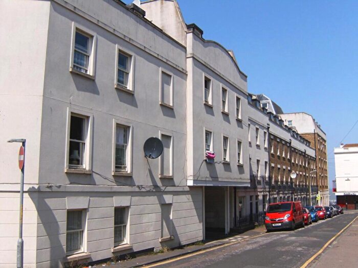 2 Bedroom Flat To Rent In Marine Gardens, Margate, Kent, CT9