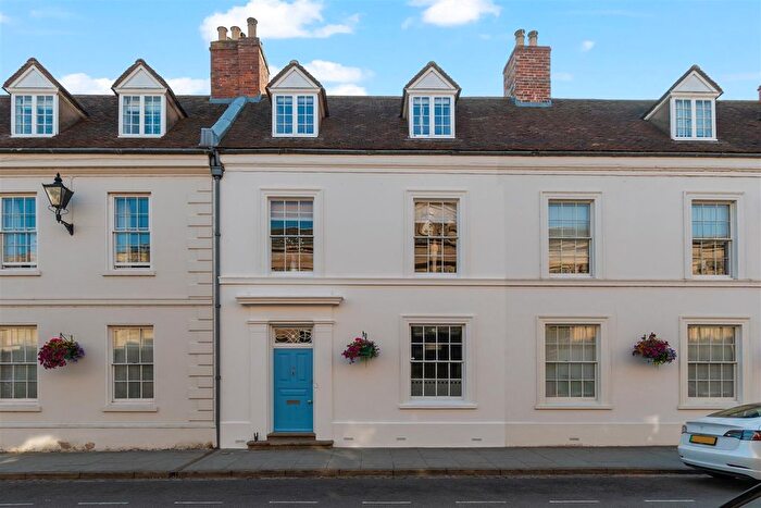 4 Bedroom Property For Sale In Northgate Street, Warwick, CV34