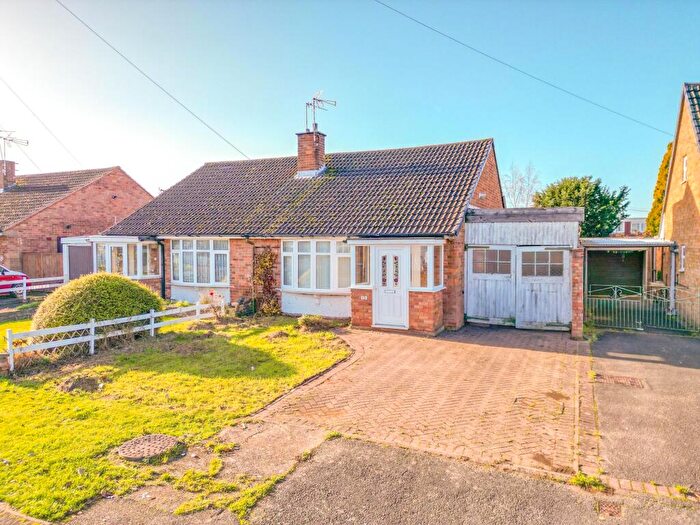 2 Bedroom Semi-Detached Bungalow For Sale In Romsey Avenue, Nuneaton, CV10