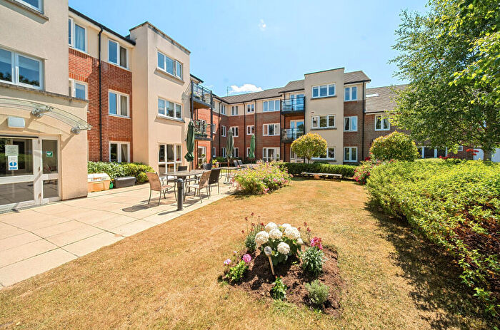 2 Bedroom Apartment For Sale In Legions Way, Bishop's Stortford, Hertfordshire, CM23