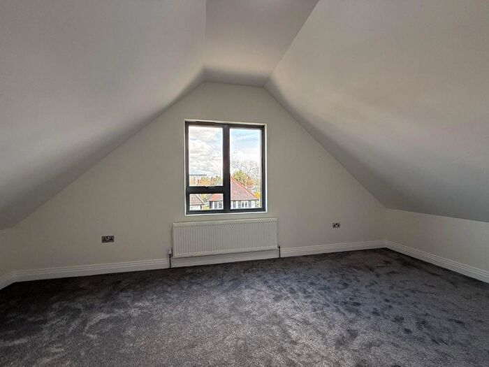 4 Bedroom Terraced House To Rent In Pollards Hill North, London, SW16