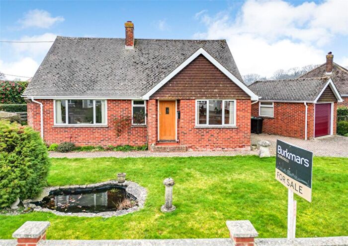 3 Bedroom Detached House For Sale In Buckstone Close, Everton, Lymington, Hampshire, SO41