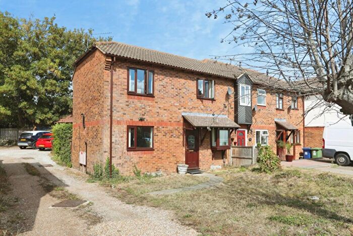 3 Bedroom Semi-Detached House For Sale In The Willows, Kemsley, Sittingbourne, Kent, ME10