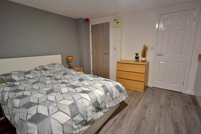 1 Bedroom Flat To Rent In Albert Road, Middlesbrough, North Yorkshire, TS1