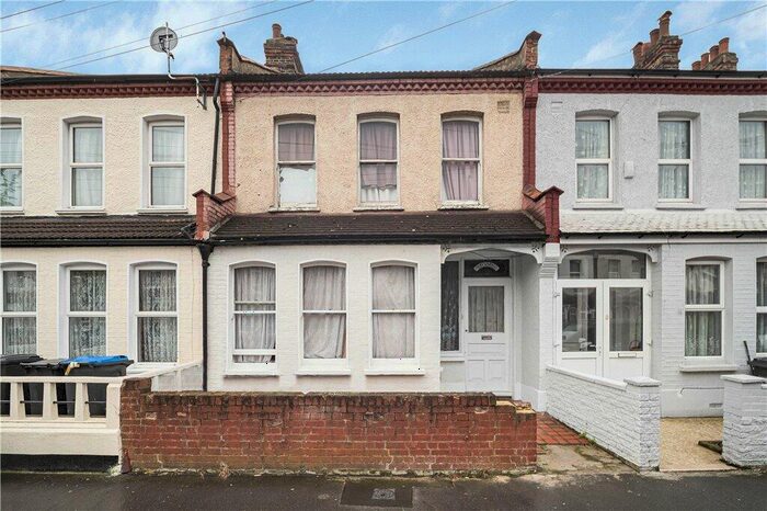 3 Bedroom Terraced House For Sale In Langdale Road, Thornton Heath, CR7