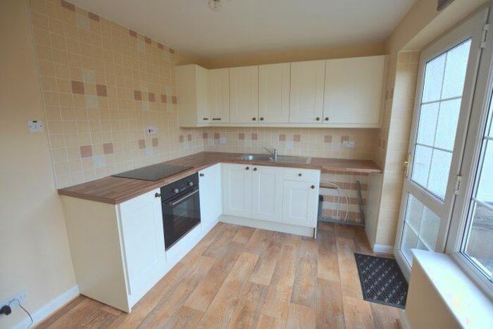 2 Bedroom Town House To Rent In Eckington, Sheffield, S21