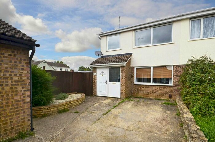 3 Bedroom Semi-Detached House To Rent In Orwell Close, Raunds, Wellingborough, Northamptonshire, NN9
