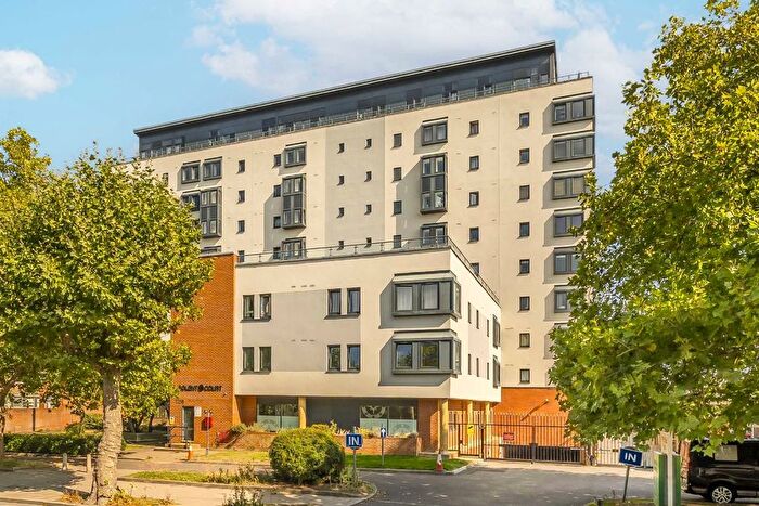 1 Bedroom Flat To Rent In London Road, London, SW16