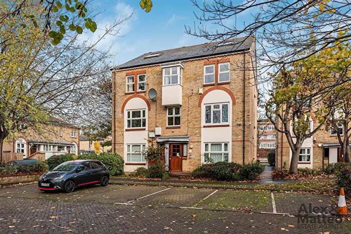 1 Bedroom Flat To Rent In Longfellow Way, Bermondsey, SE1